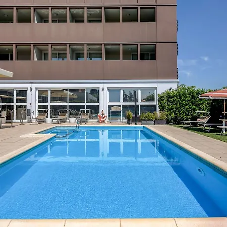 Best Western Plus Hotel Farnese-3